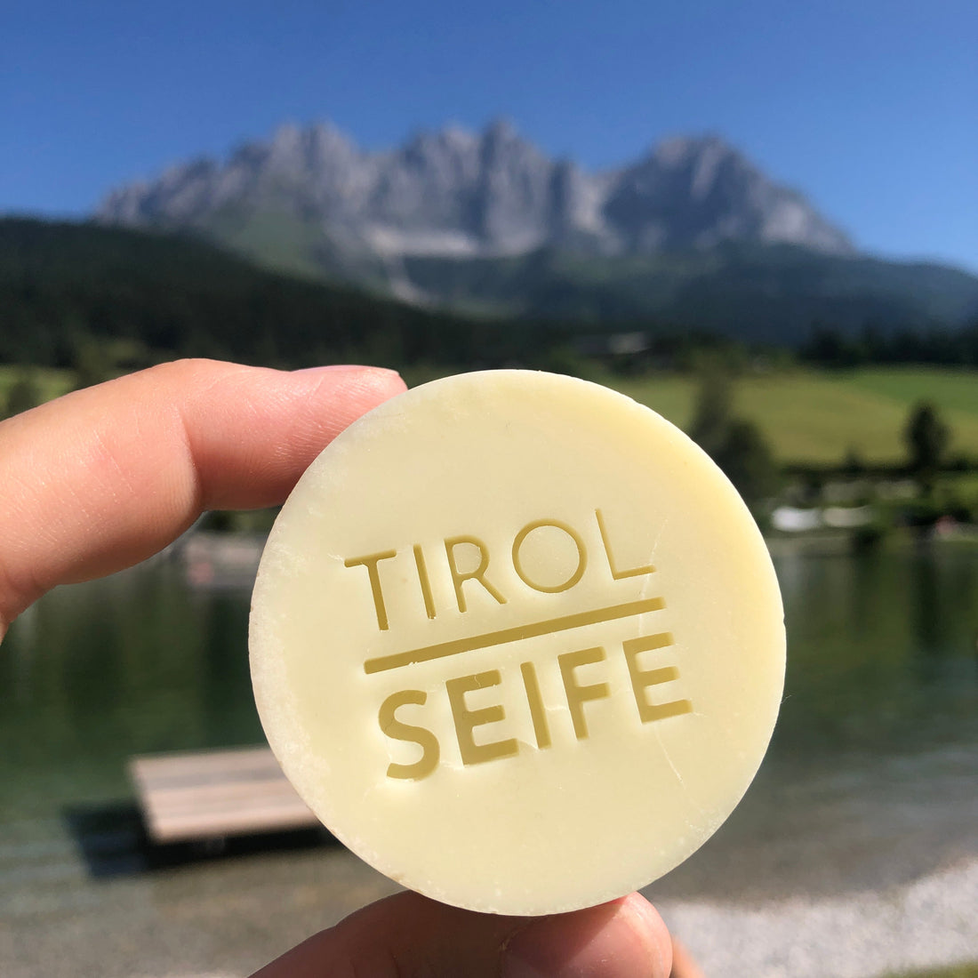 Naturseife im Sommer: Warum die heiße Jahreszeit andere Pflege braucht.