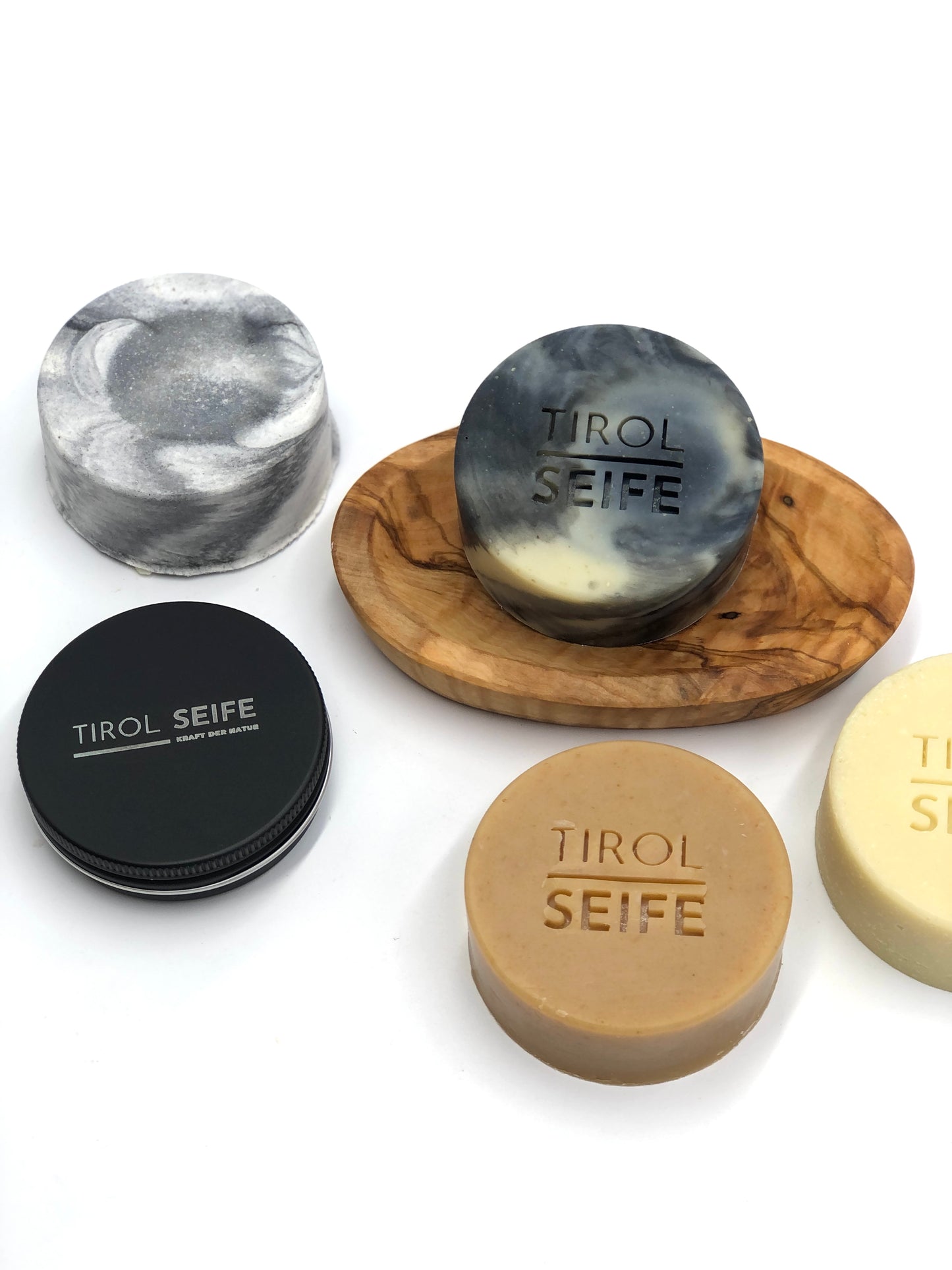 GROSSE SEIFEN SET „DER TIROLER" | 4 NATURSEIFEN inkl. SEIFENSCHALE + SHAMPOOBAR inkl. REISEDOSE